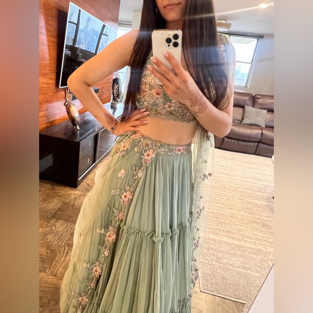 Indian outfit legenga